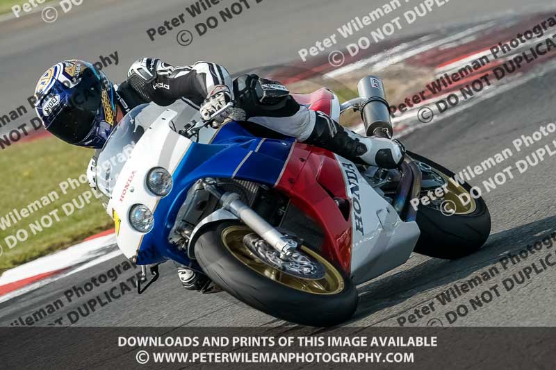 donington no limits trackday;donington park photographs;donington trackday photographs;no limits trackdays;peter wileman photography;trackday digital images;trackday photos